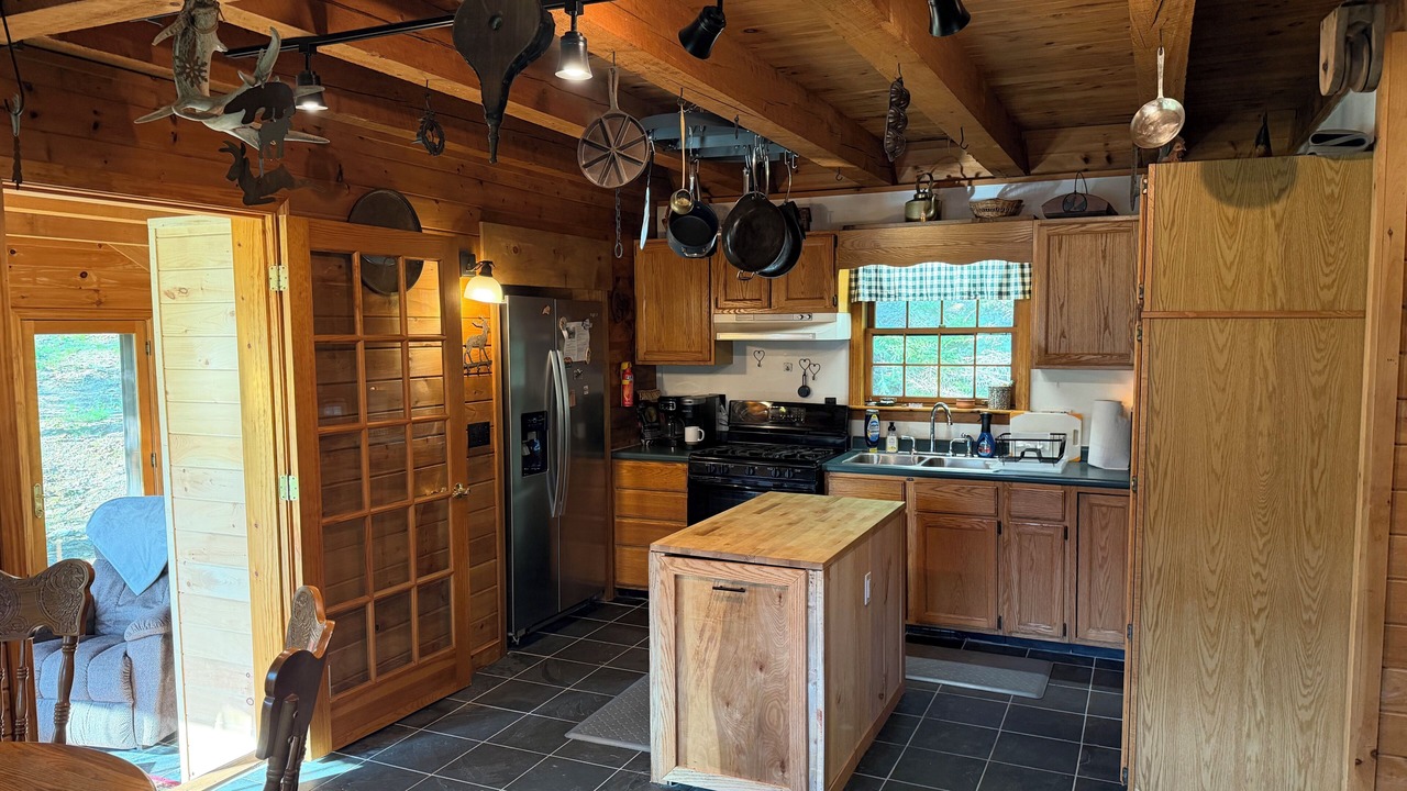 Photo of Kitchen in Caratunk