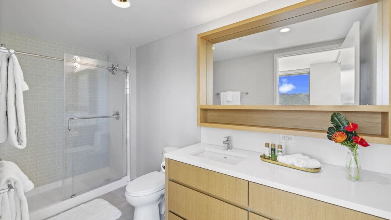 Photo of Bathroom in Ala Moana