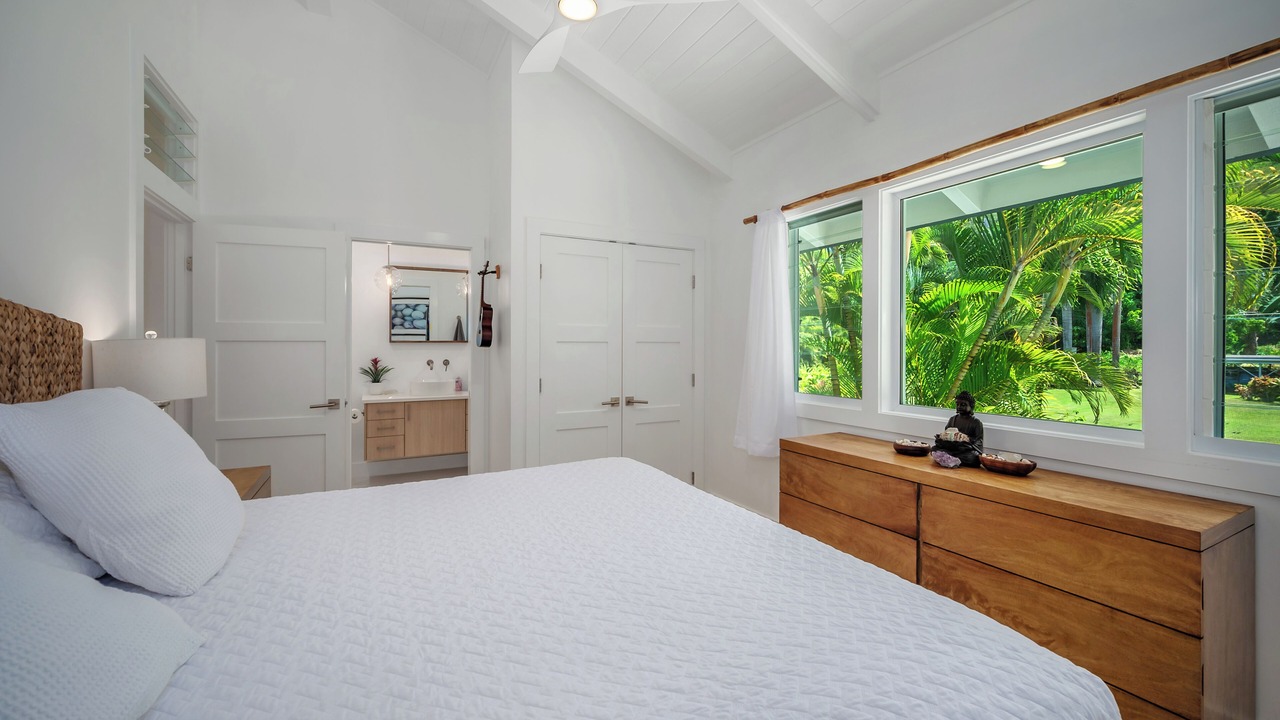 Photo of Bedroom in Kalihiwai