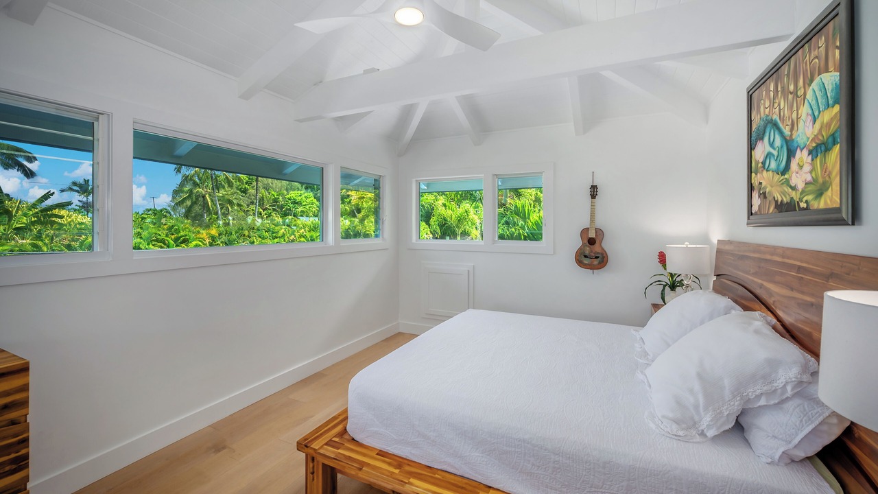 Photo of Bedroom in Kalihiwai