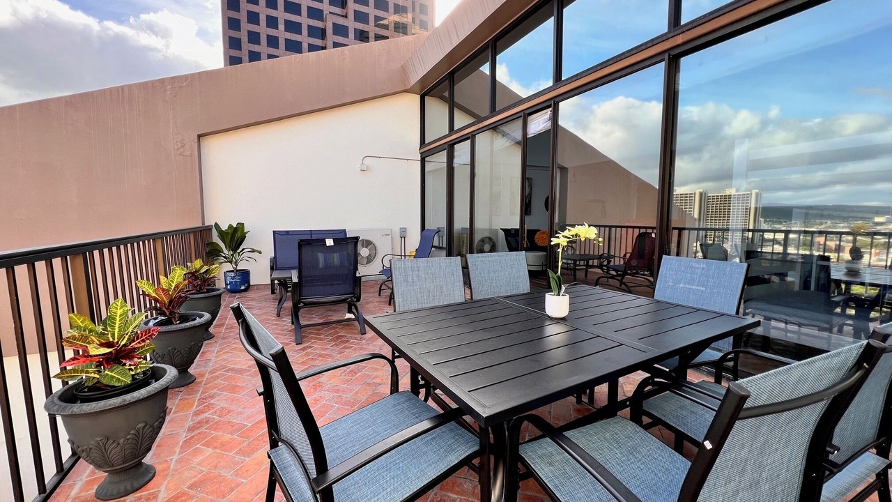 Photo of Outdoor in Downtown Honolulu