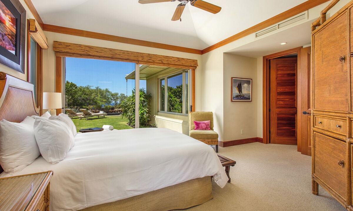 Photo of Bedroom in Kaupulehu