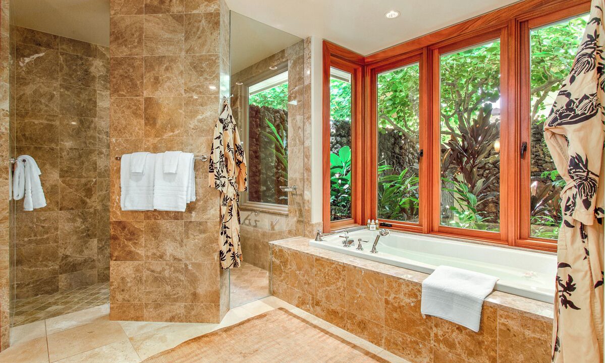 Photo of Bathroom in Kaupulehu
