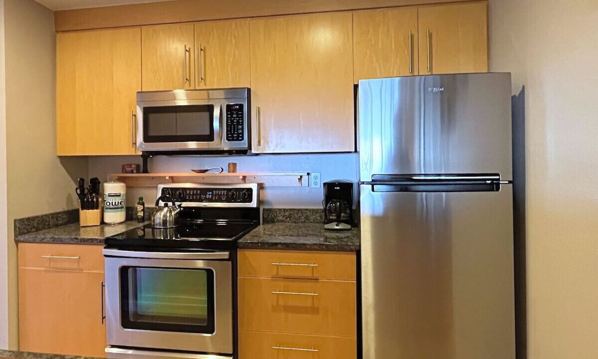 Photo of Kitchen in Maunaloa