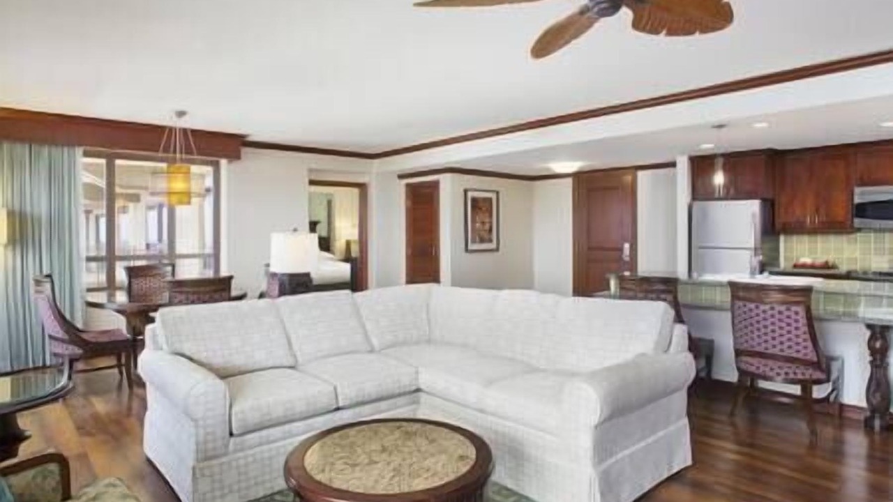Photo of Livingroom in Waikiki