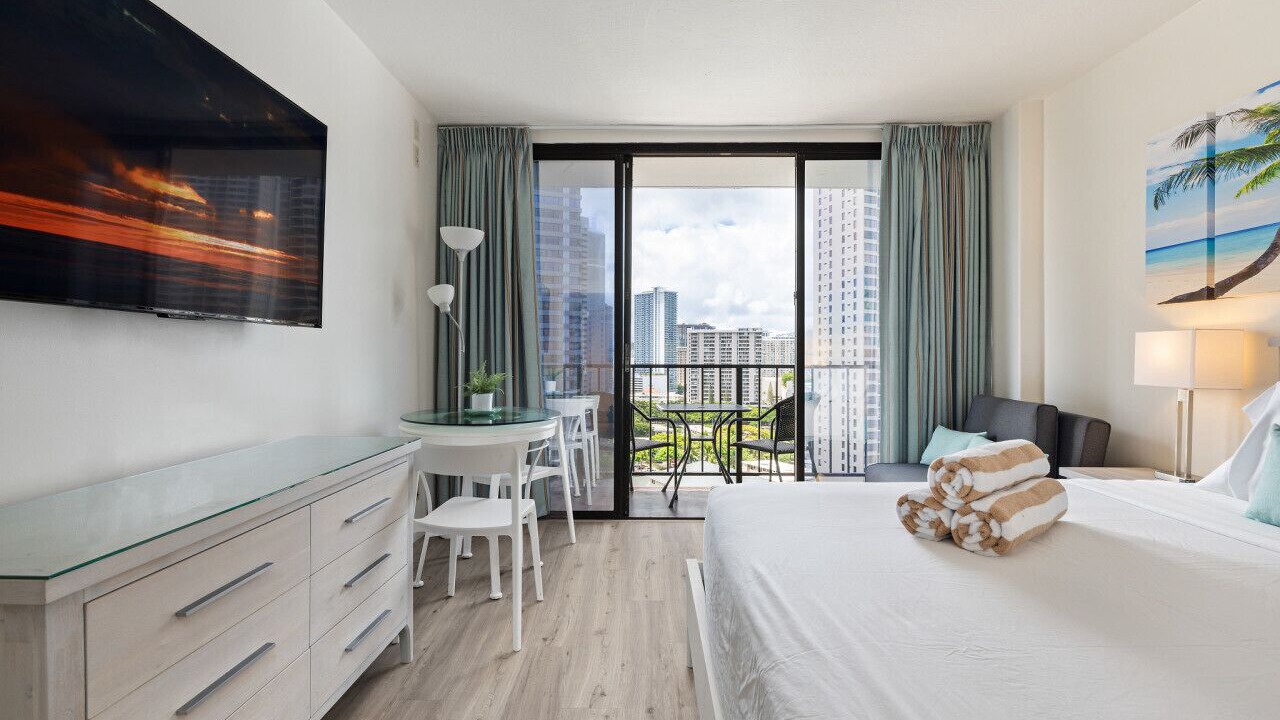 Photo of Bedroom in Waikiki