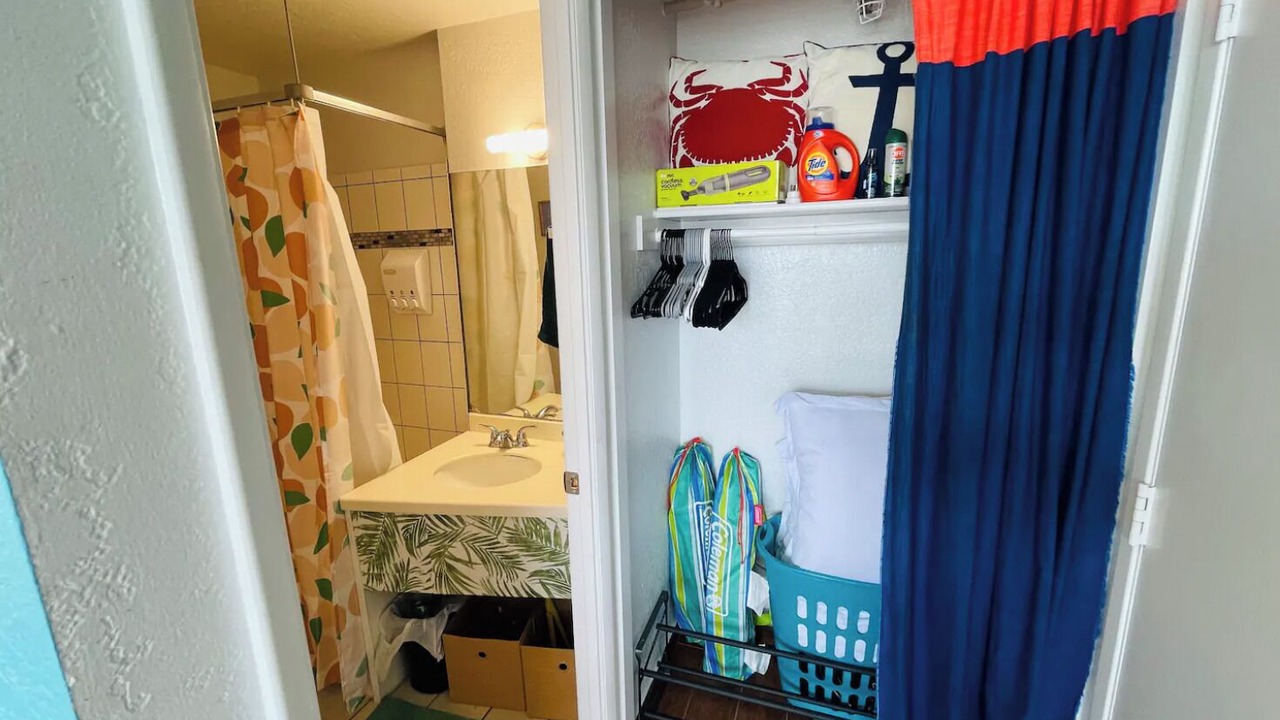 Photo of Bathroom in McCully - Moiliili