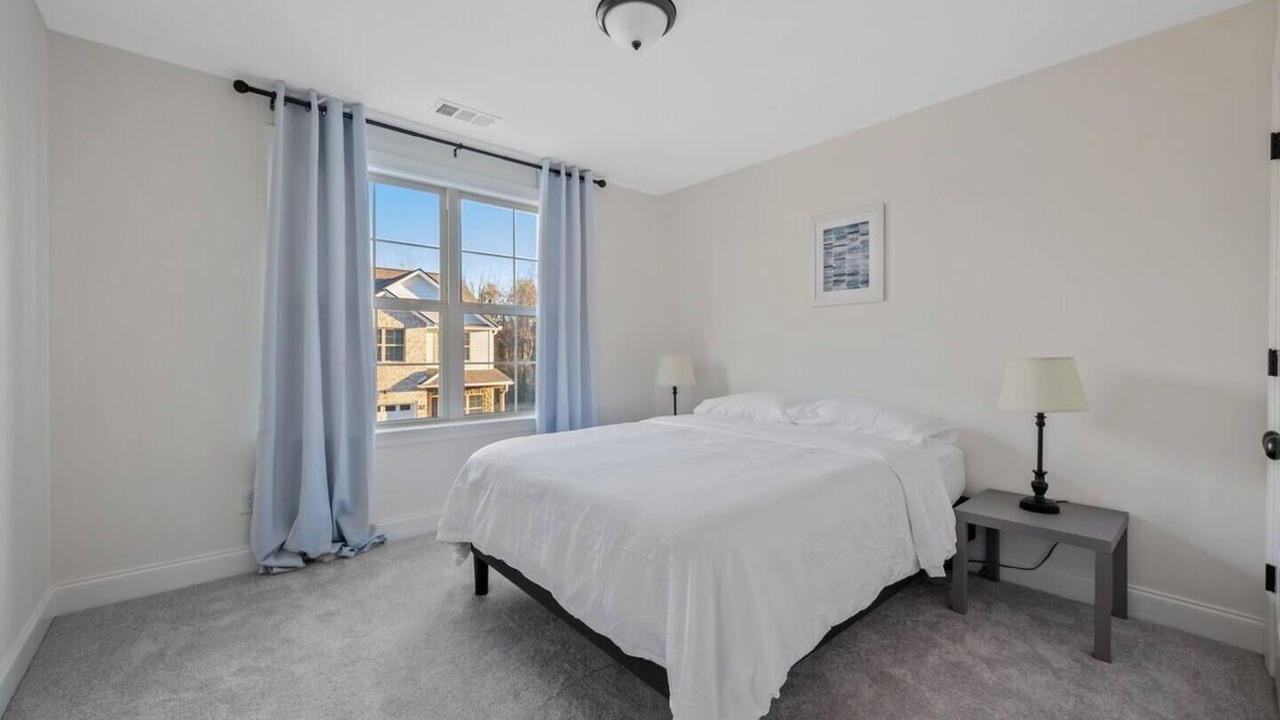 Photo of Bedroom in Lakewood