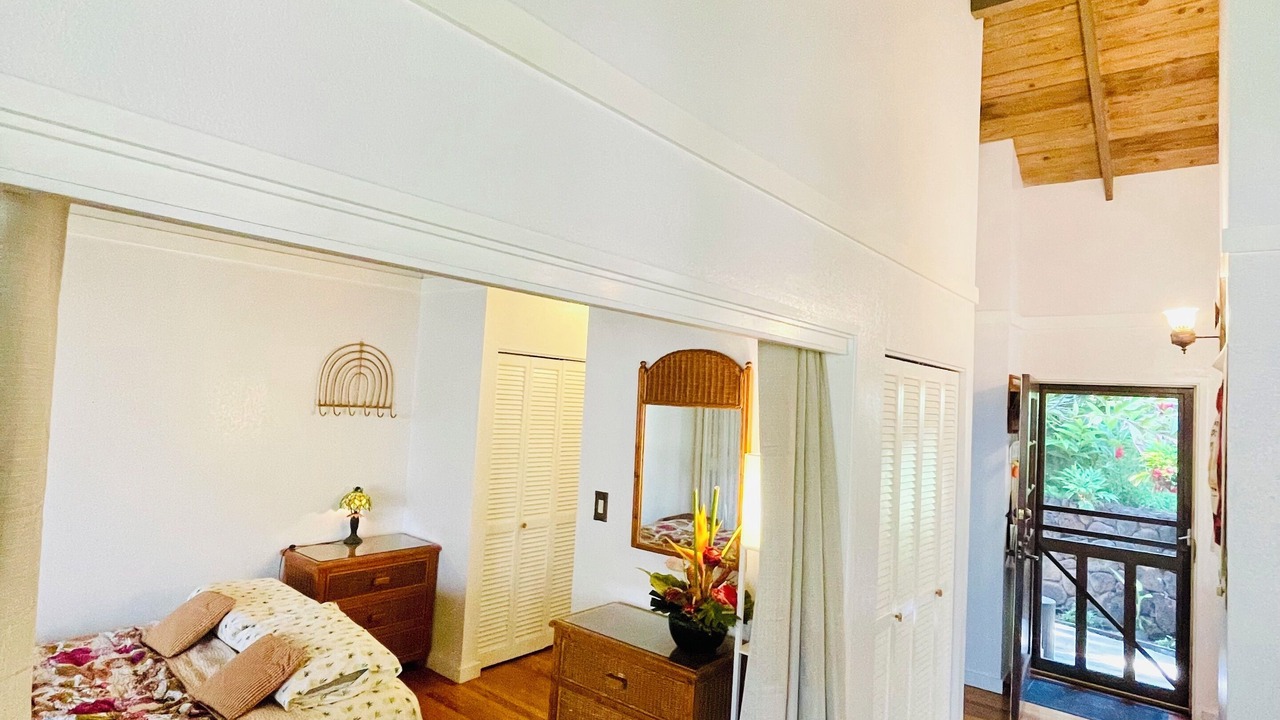 Photo of Bedroom in Maunaloa