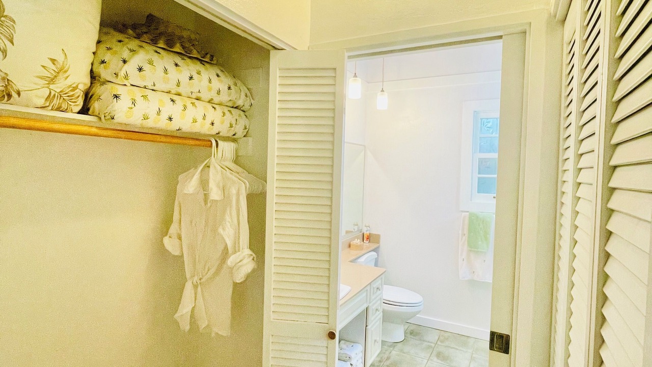 Photo of Bathroom in Maunaloa