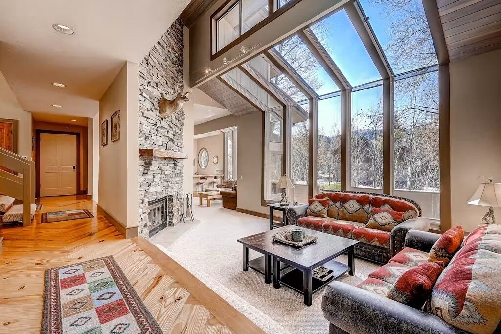 Photo of Livingroom in Deer Valley