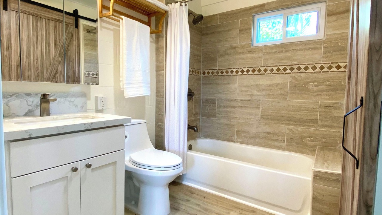 Photo of Bathroom in Waialua
