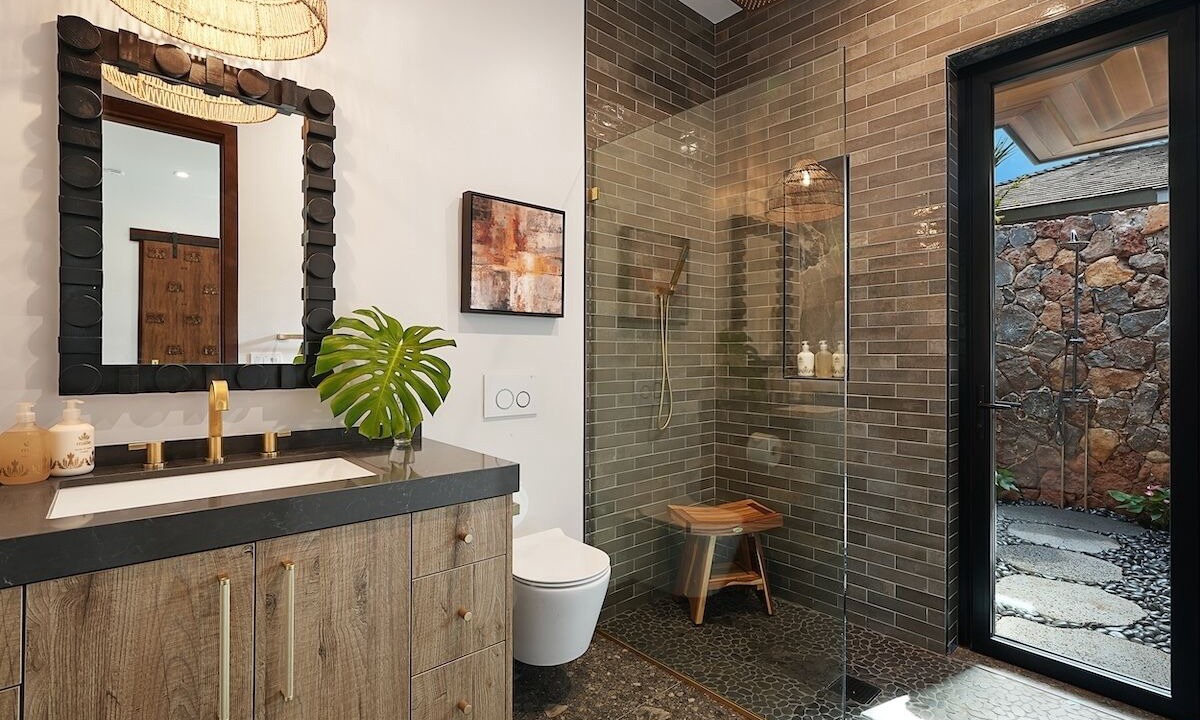 Photo of Bathroom in Poipu