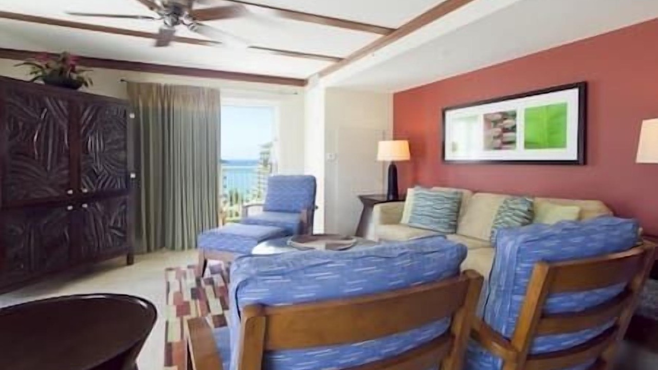 Photo of Livingroom in Waikiki