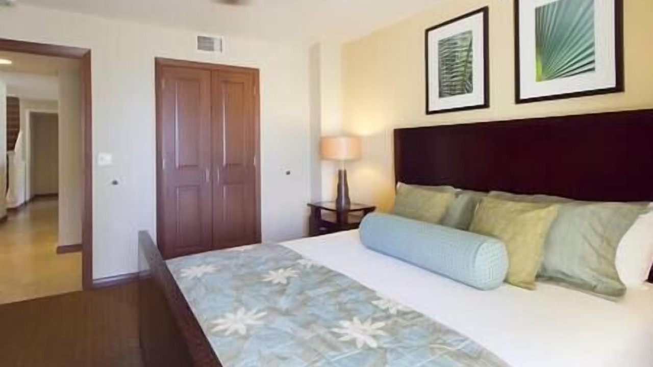 Photo of Bedroom in Waikiki