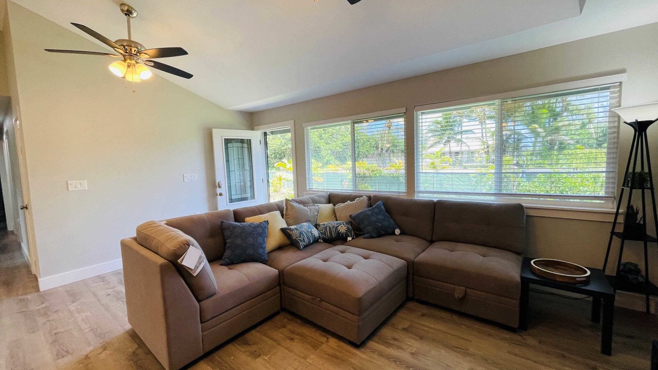 Photo of Livingroom in Keaau
