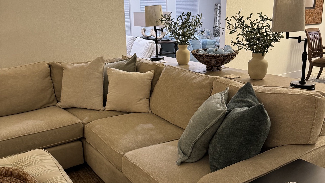Photo of Livingroom in Spring Valley