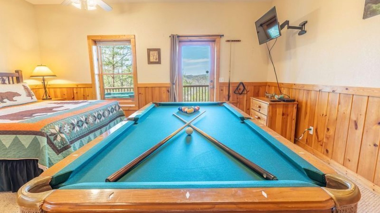Photo of Bedroom in Wears Valley