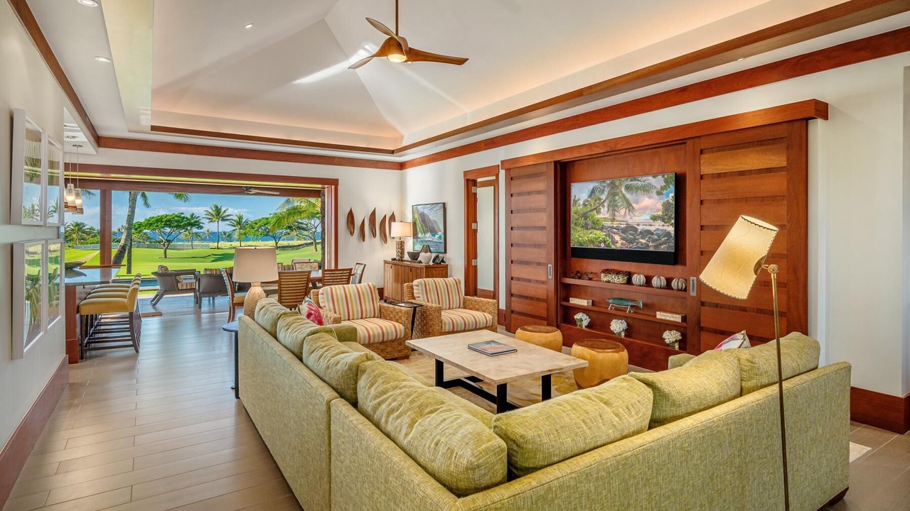 Photo of Livingroom in Poipu