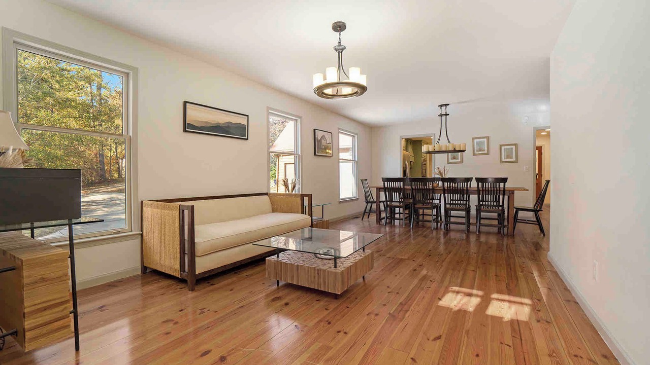 Photo of Livingroom in Douglasville