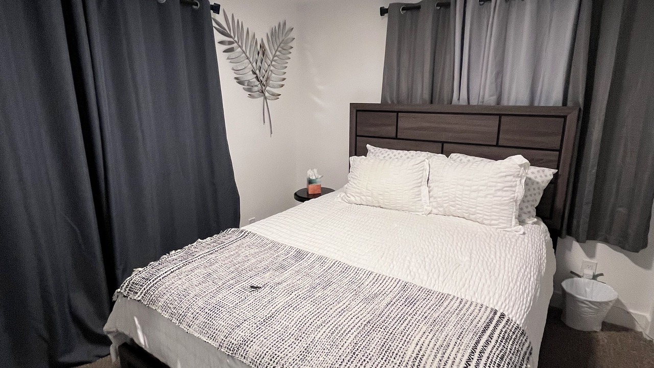 Photo of Bedroom in Sunrise Manor
