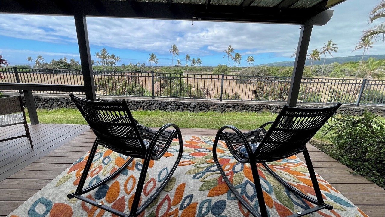 Photo of Patio Balcony in Punaluu