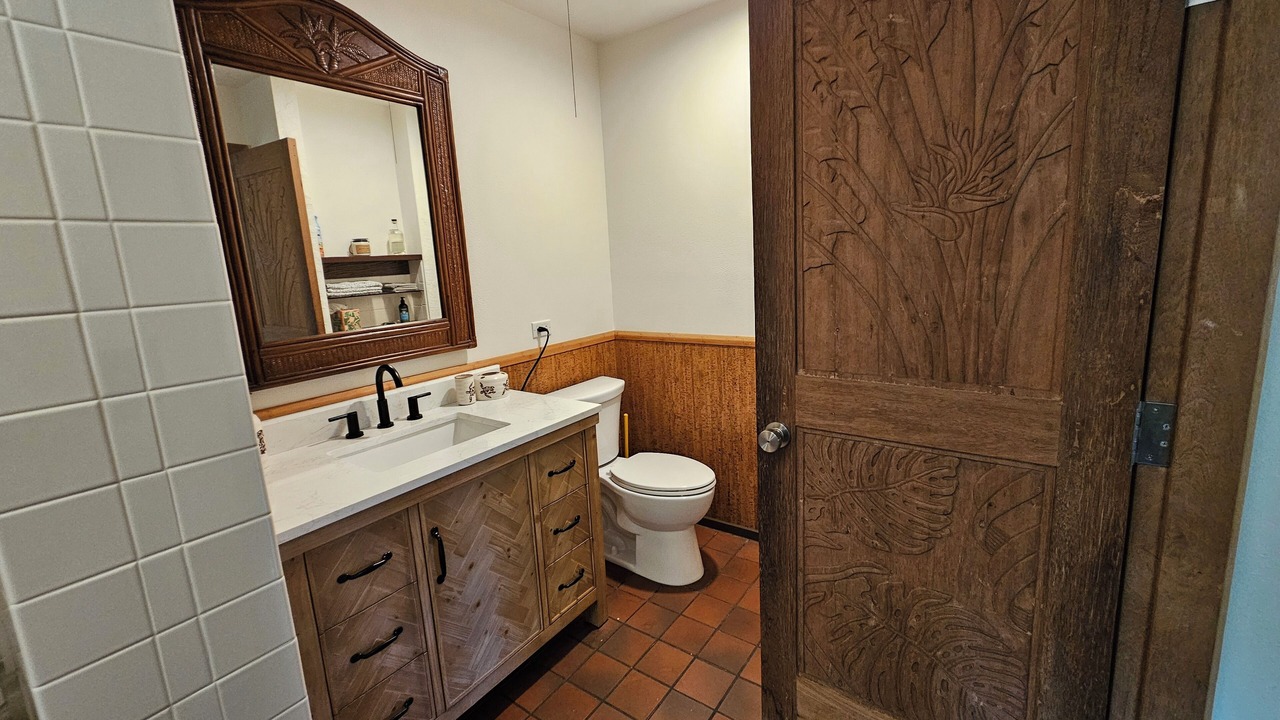Photo of Bathroom in Punaluu
