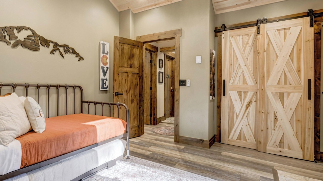 Photo of Bedroom in Woodland Park