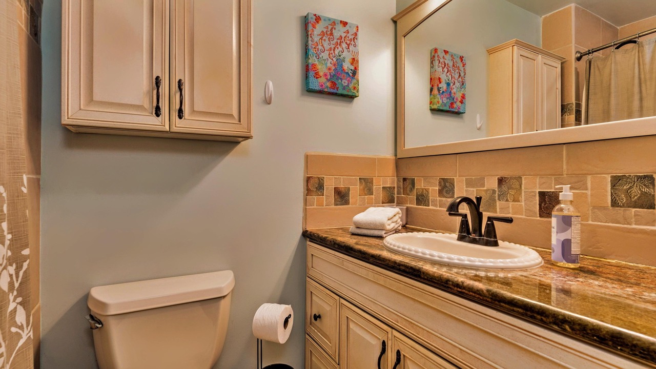Photo of Bathroom in Makaha