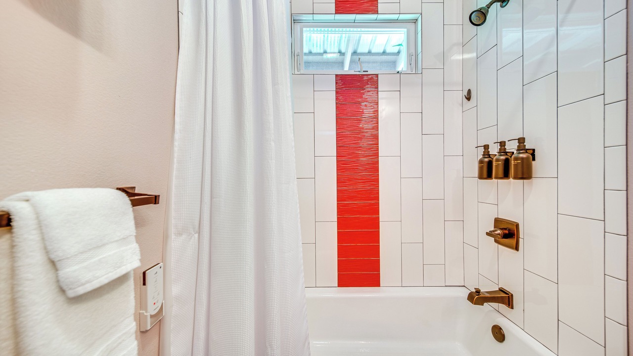 Photo of Bathroom in Volcano