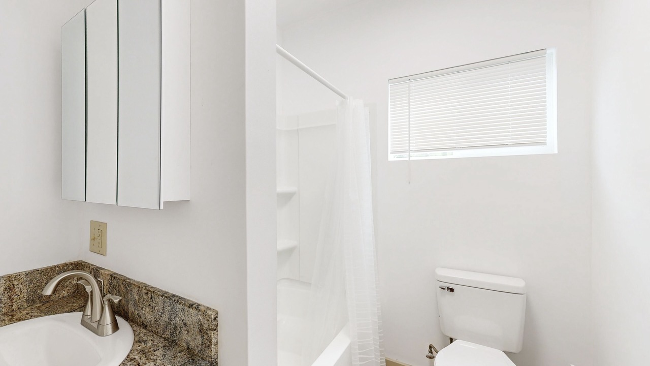 Photo of Bathroom in Kalihi Valley