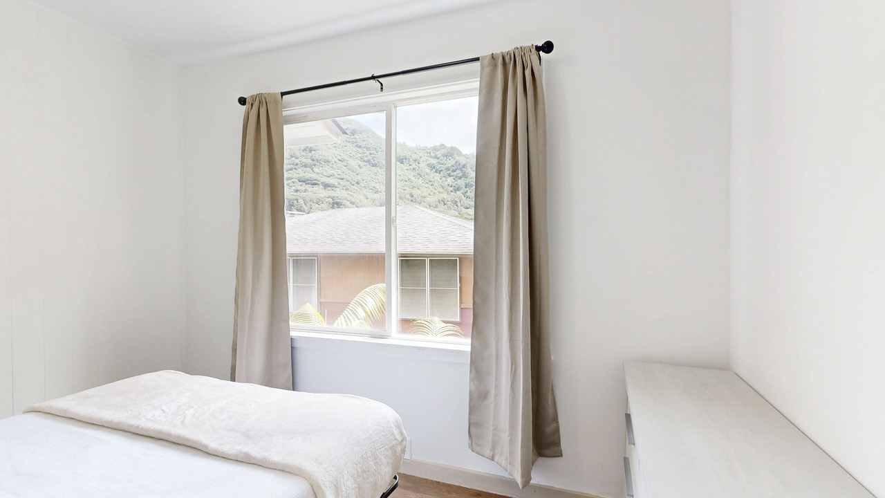 Photo of Bedroom in Kalihi Valley