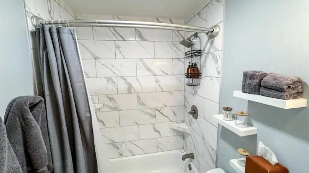 Photo of Bathroom in Ewa
