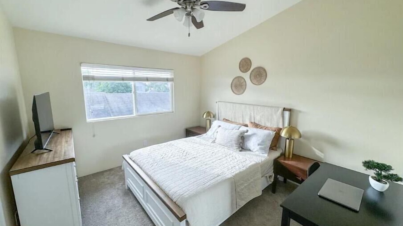 Photo of Bedroom in Ewa