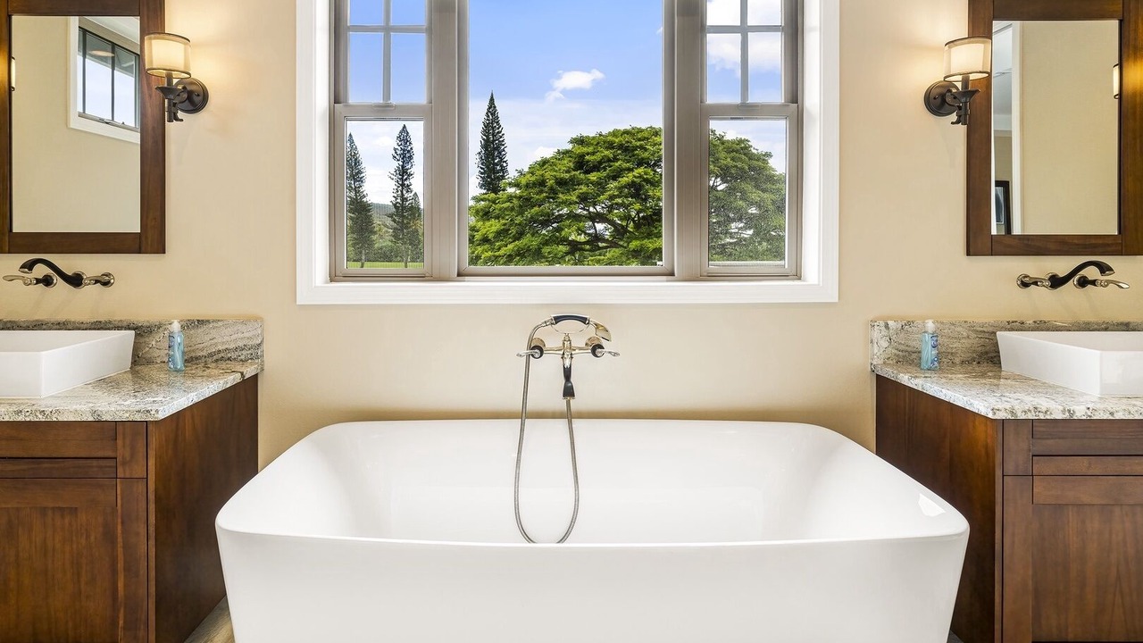 Photo of Bathroom in Keauhou