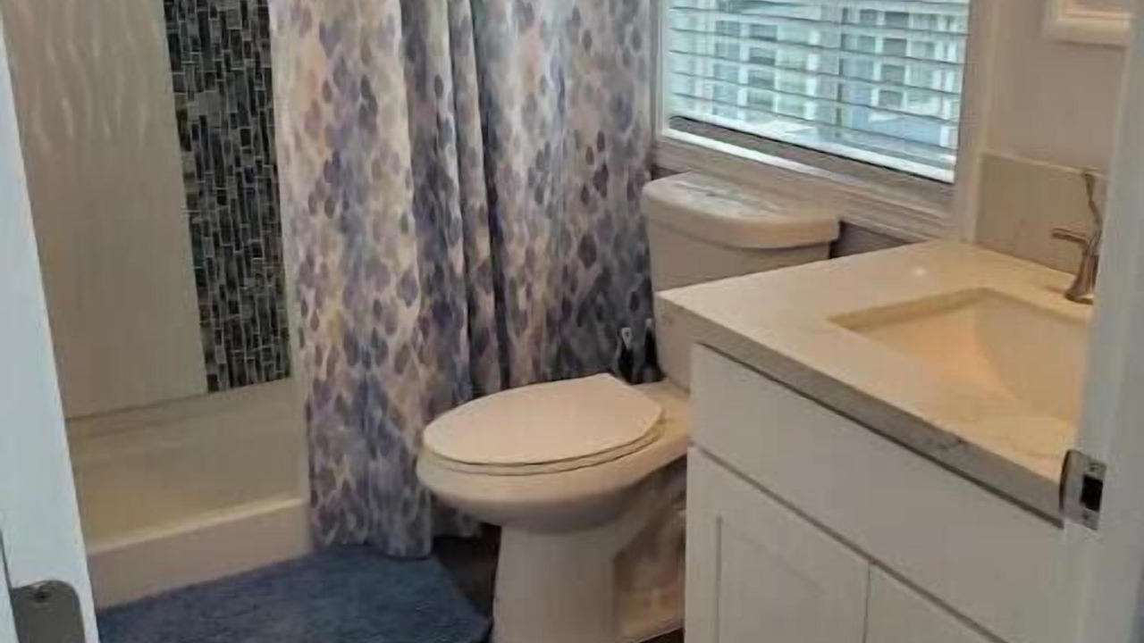 Photo of Bathroom in Fern Forest