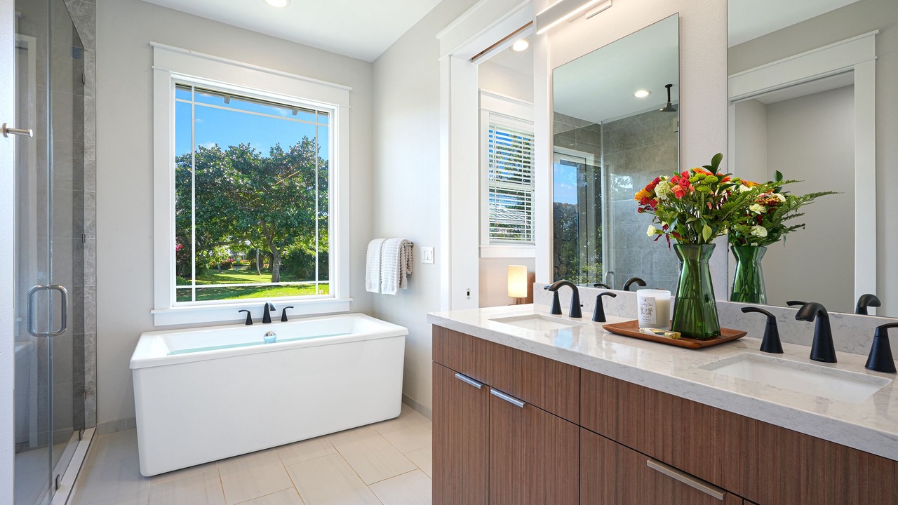 Photo of Bathroom in Poipu