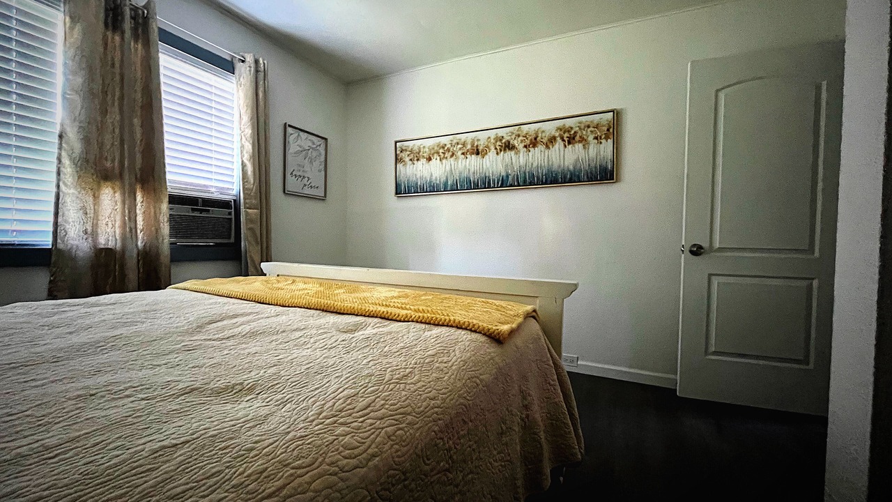 Photo of Bedroom in Historic Kailua Village
