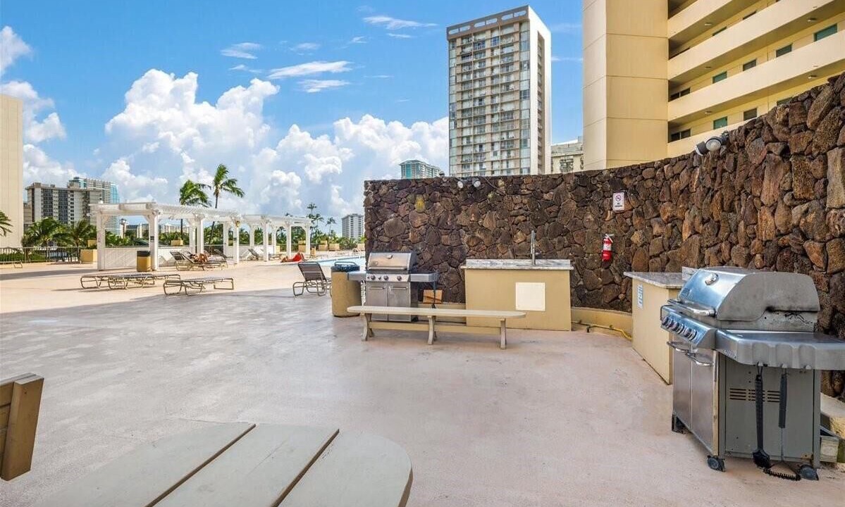 Photo of Outdoor in McCully - Moiliili