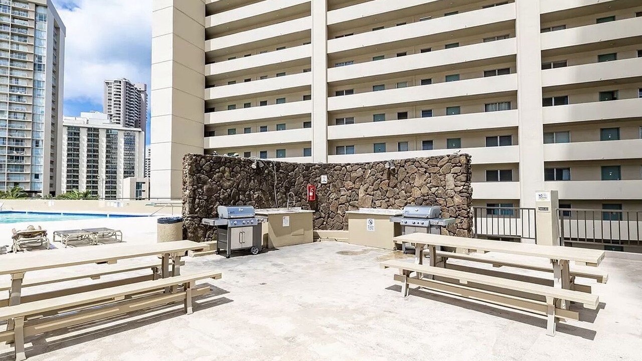 Photo of Outdoor in McCully - Moiliili