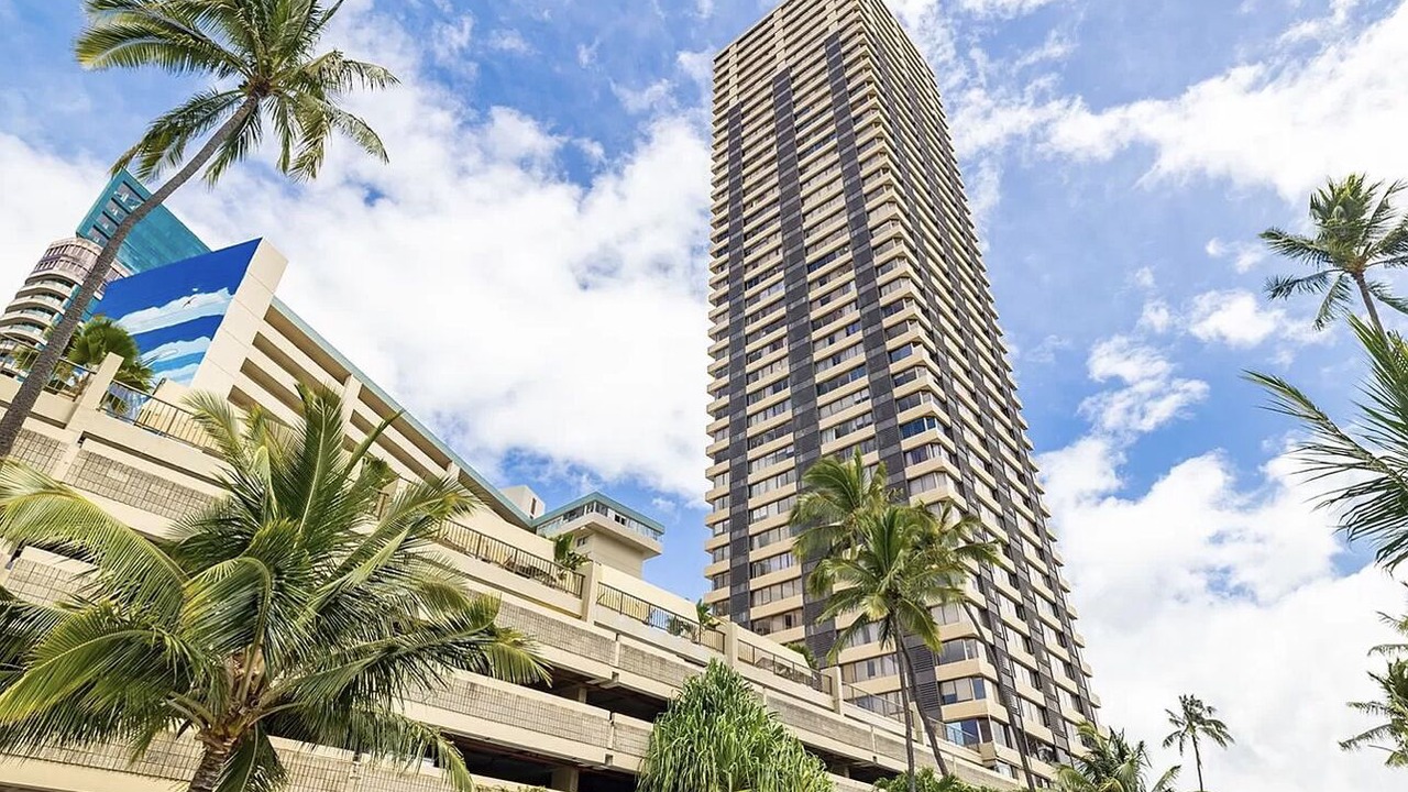 Photo of Outdoor in McCully - Moiliili