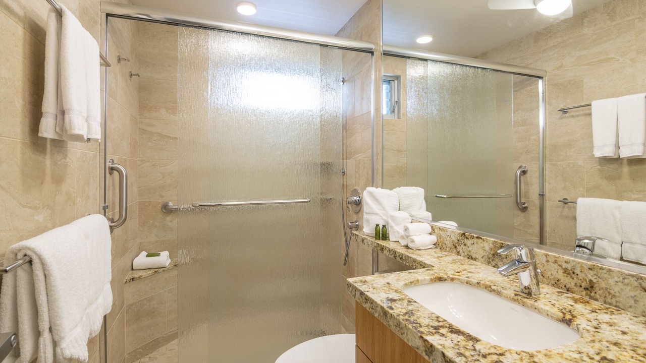 Photo of Bathroom in Napili