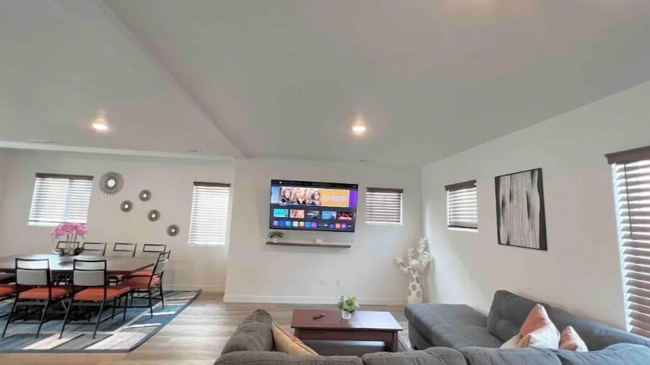 Photo of Livingroom in West Valley City