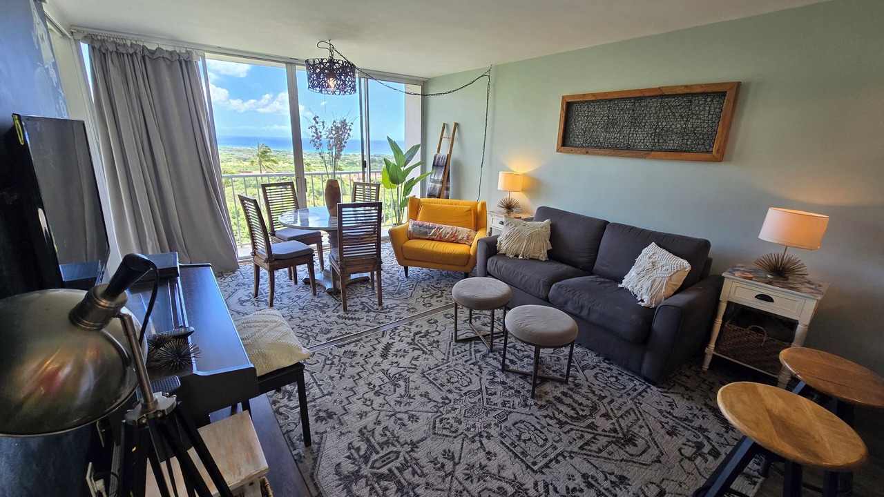 Photo of Livingroom in Makaha