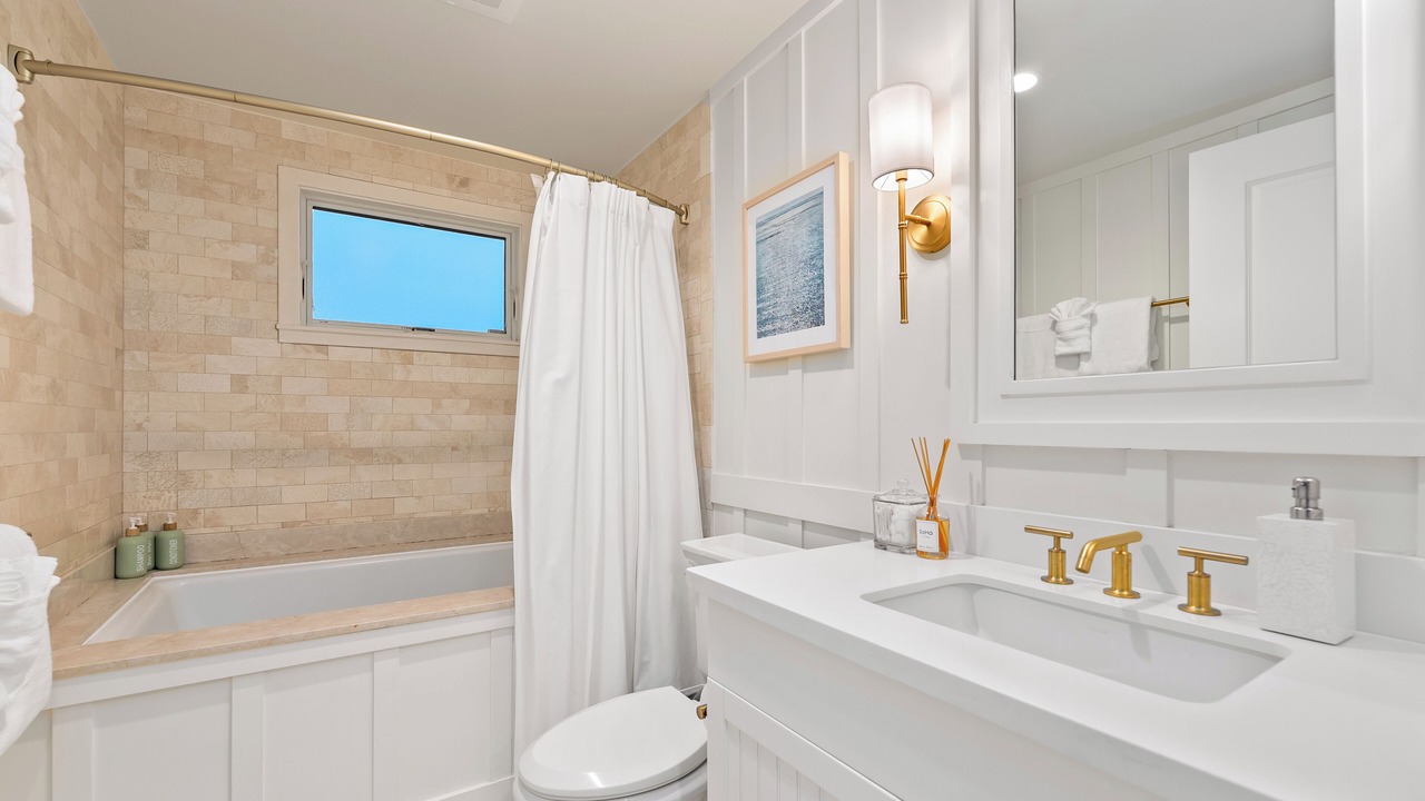 Photo of Bathroom in Kahuku