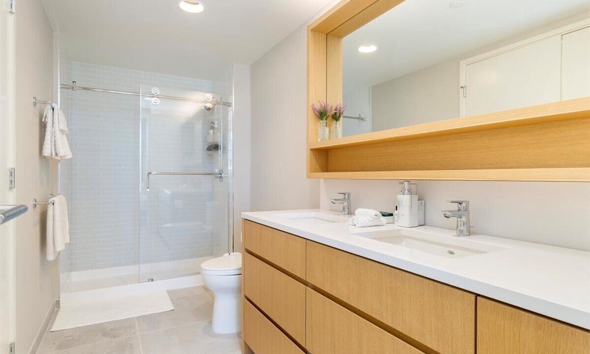 Photo of Bathroom in Ala Moana