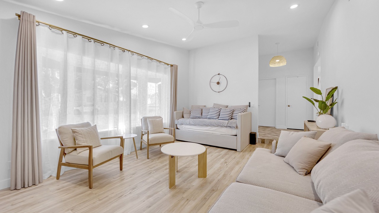 Photo of Livingroom in Spring Valley