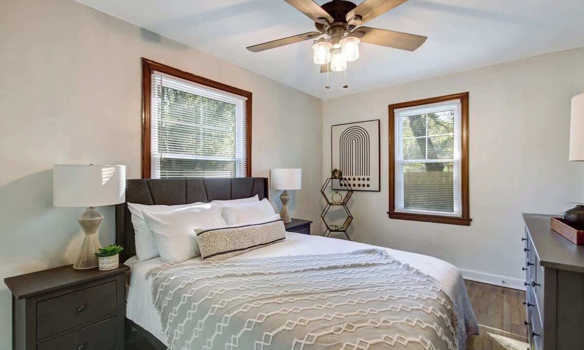 Photo of Bedroom in Murray Hill