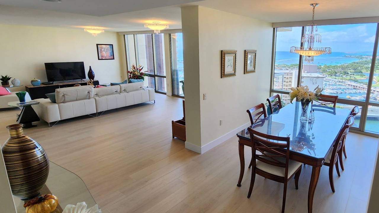 Photo of Bedroom in Waikiki