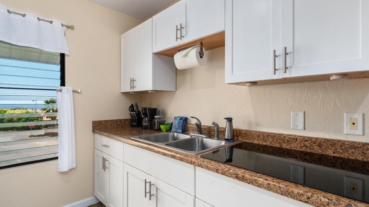 Photo of Kitchen in Kona Palisades